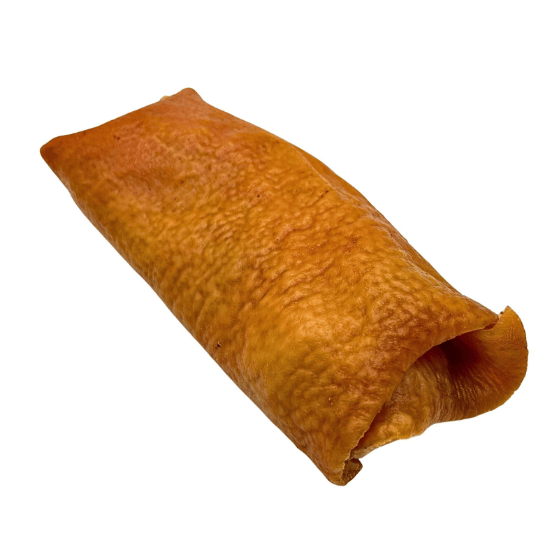 Wawwaw Gâteries Couenne de porc farcie au poumon de boeuf pour chien - 6 po Couenne de porc farcie poumon de boeuf 6 po - Sherbrooke Canin