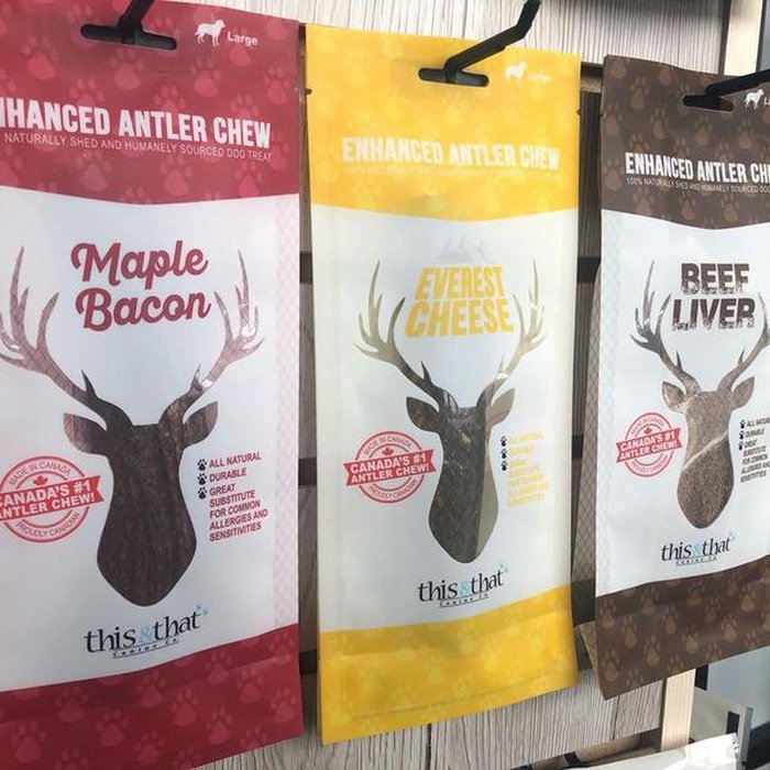 This & That Canine Co bois de cerf Bois de cerf coupé à saveur de foie de bœuf